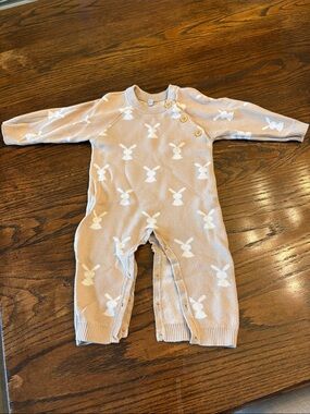 Beige Knit One-Piece with White Bunny Motif

Easter sweater outfit!